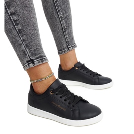 Sneakers in ecopelle nera di Furat nero
