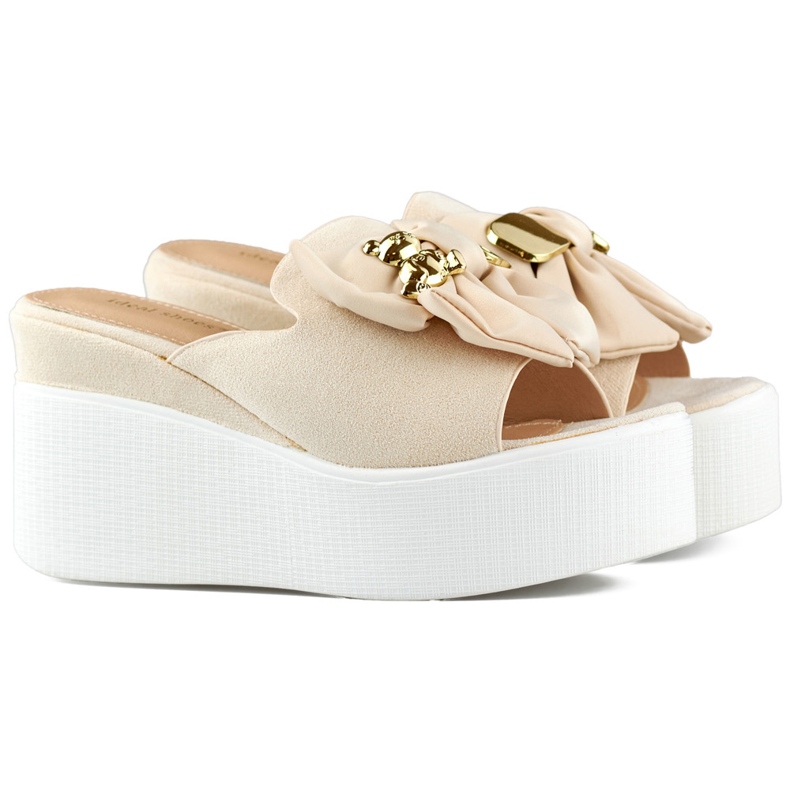 Pantofole da donna beige con orsetto e fiocco sulla zeppa