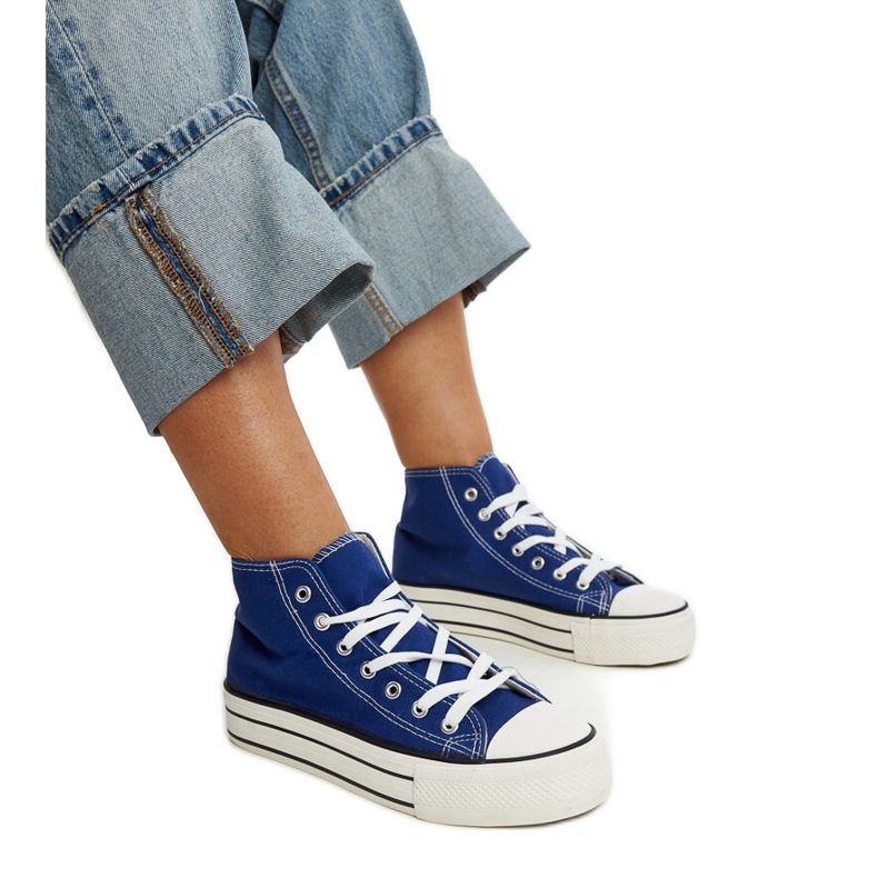 Sneakers alte blu con suola spessa di Bagy