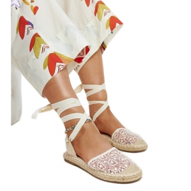 Espadrillas in pizzo beige con tacco aperto di Teha
