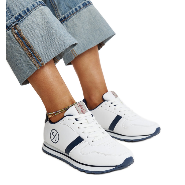 Sneakers da donna bianche e blu navy di Cross Jeans bianca