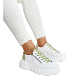 Sneaker Atyaf in pelle bianca e verde bianco