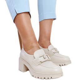 Scarpe beige con inserto in pelle di Vinceza