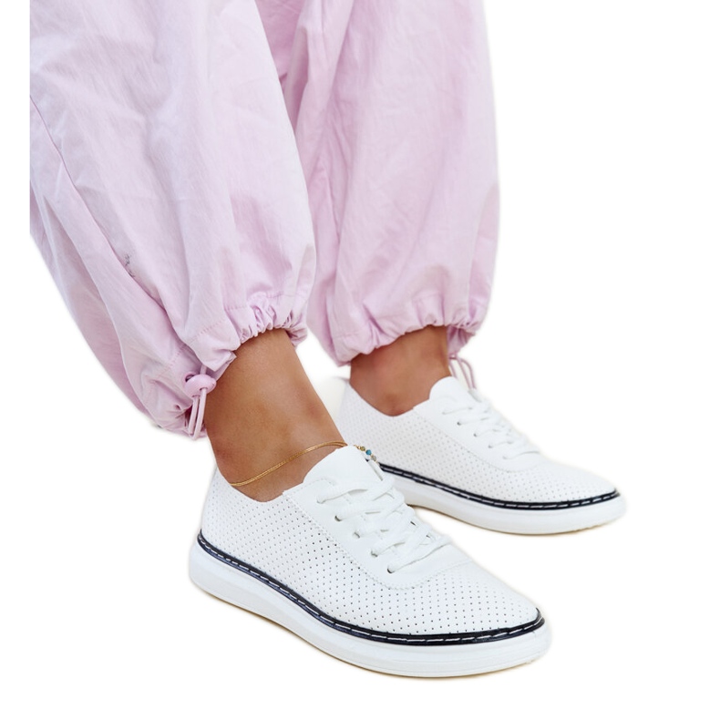 Sneakers Biserka traforate bianche e nere bianca