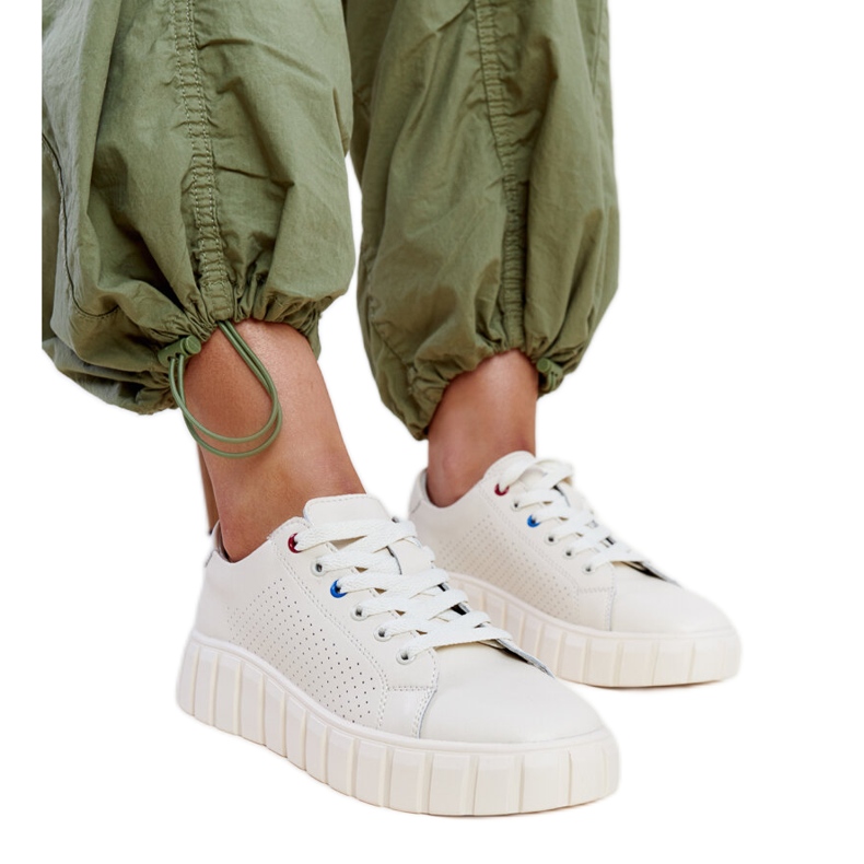 Scarpe da ginnastica in pelle beige di Zvonka
