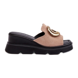 Vinceza Infradito da Donna Realizzate in Eco Camoscio su Zeppa e Plateau con Decorazione Oro, Beige Iaria