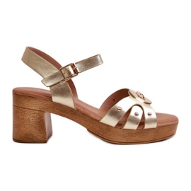 Sandali con Tacco Alto da Donna Realizzati in Eco Pelle, Assames Dorato d'oro
