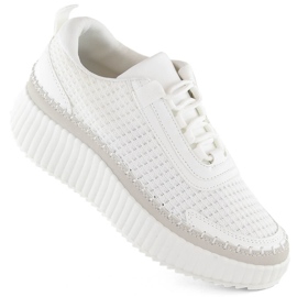 Scarpe sportive da donna con plateau, bianche McBraun 23219 bianco