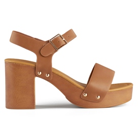 Sandali marroni con tacco platform in legno marrone