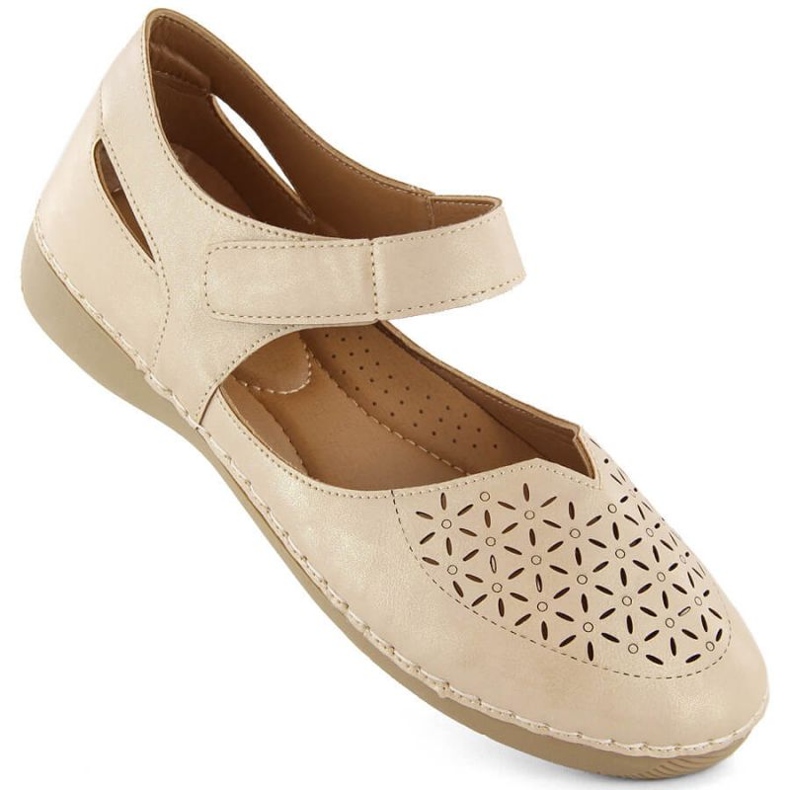Comodi sandali traforati eVento W EVE445, beige