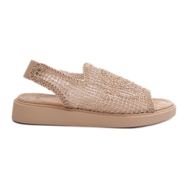Sandali traforati da donna beige sulla piattaforma Mennita