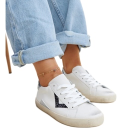 Sneakers bianche dall'effetto consumato di Gombol bianco