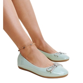 Ballerine in vernice verde con fiocco decorativo di Totani