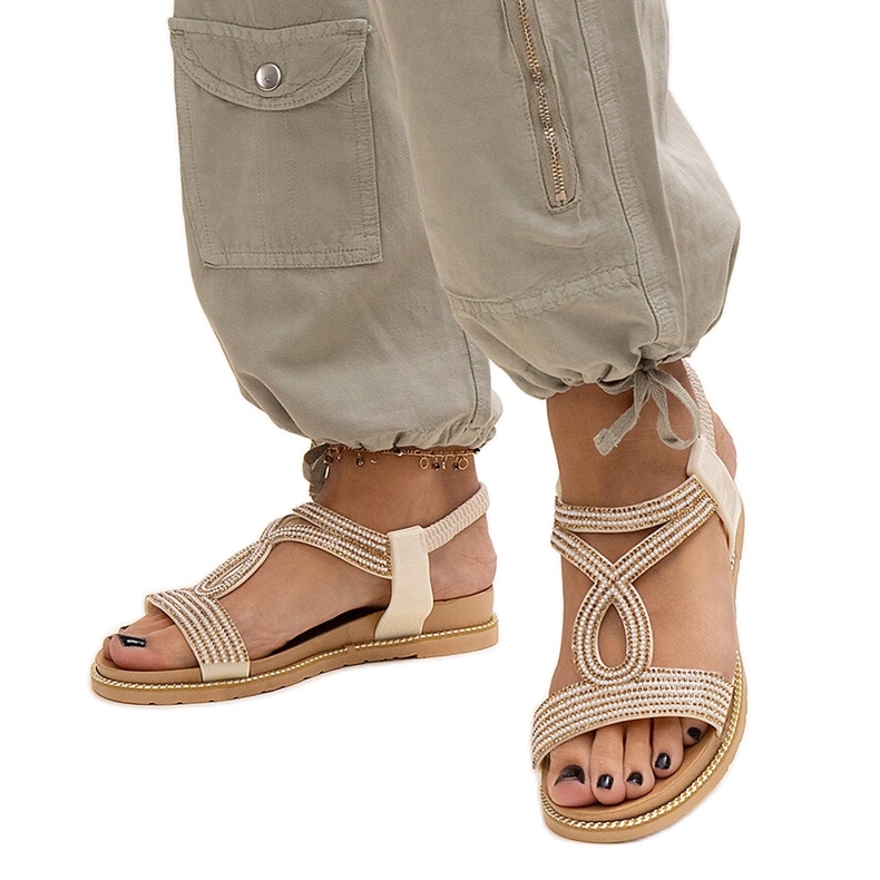 Sandali beige chiaro decorati con zirconi Detila