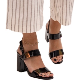 Sandali Shadan con tacco alto in vernice nera nero