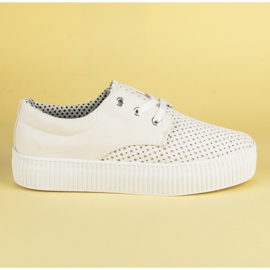 Kylie Sneakers traforate sulla piattaforma bianco