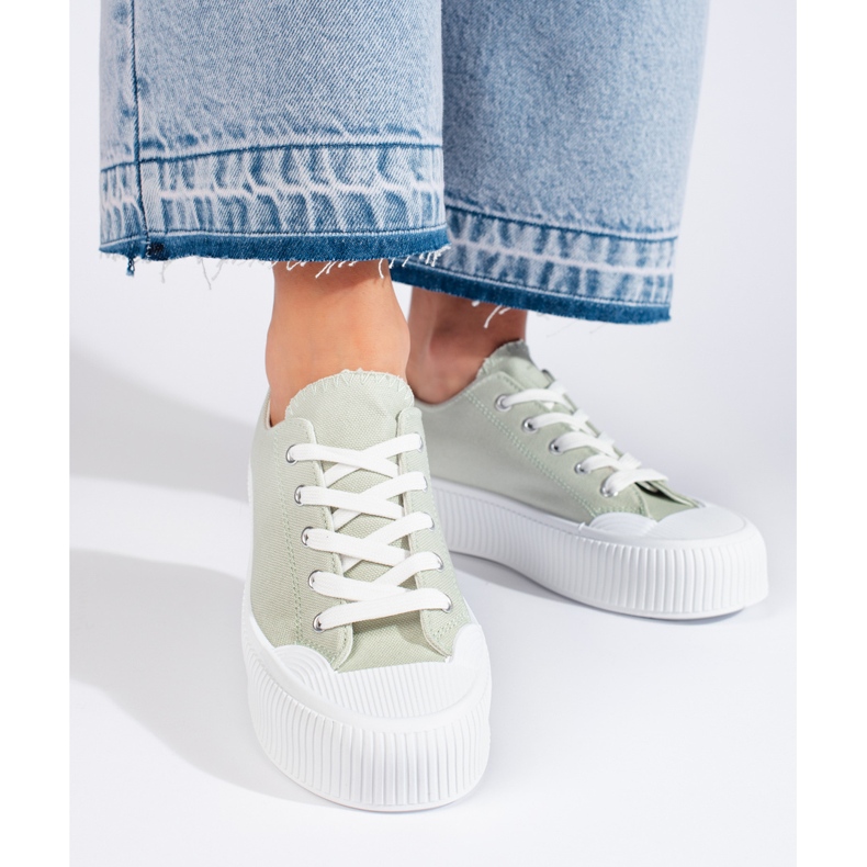 Sneakers da donna con plateau di colore verde