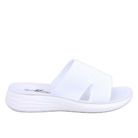 Pantofole Herves White morbide traforate bianco