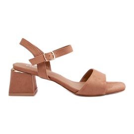 Sandali da Donna su Blocco Realizzati in Eco Pelle Scamosciata Cammello Leisha beige
