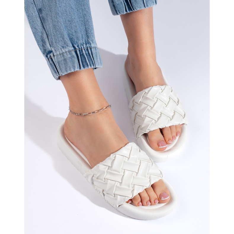 Pantofole intrecciate bianche da donna bianca