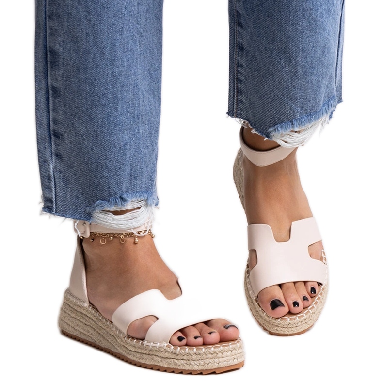 Sandali con zeppa beige di Laurencia