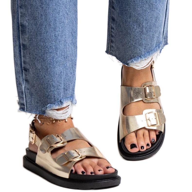 Sandali Bashera con plateau color oro d'oro