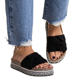 Massicce pantofole nere con suola decorativa Nibalie nero