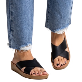 Sabot neri con zeppa realizzati in ecopelle Burtuka nero