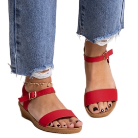 Sandali rossi realizzati in ecopelle Makdaka rosso