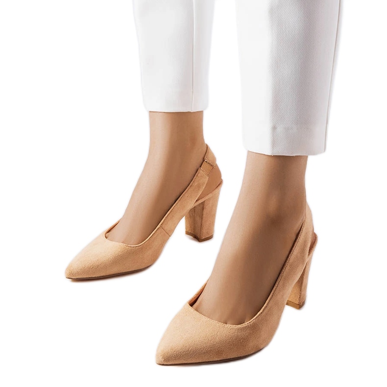 Décolleté Tolna beige con tacco alto