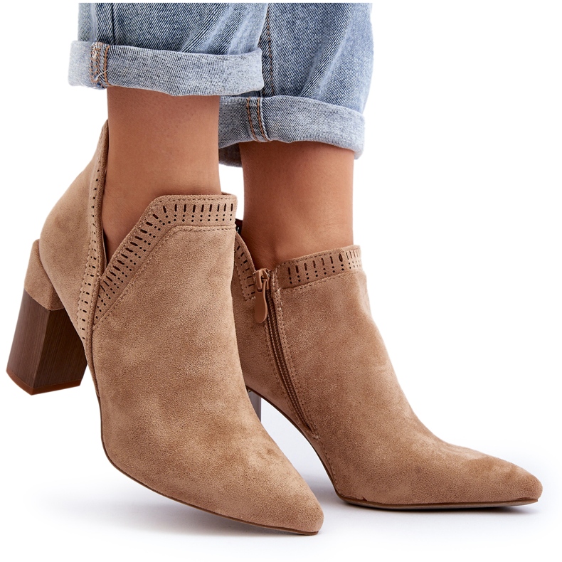 Bella Paris Stivaletti beige con motivo traforato