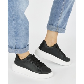 Scarpe sportive da donna con plateau nere nero