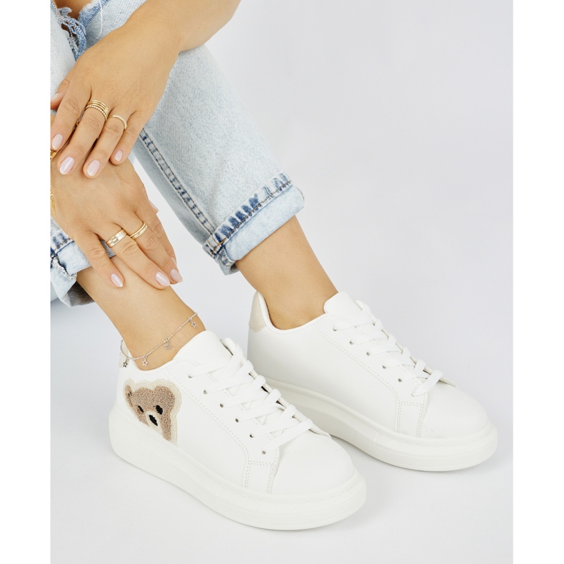 Scarpe sportive da donna bianche con orsetto bianca