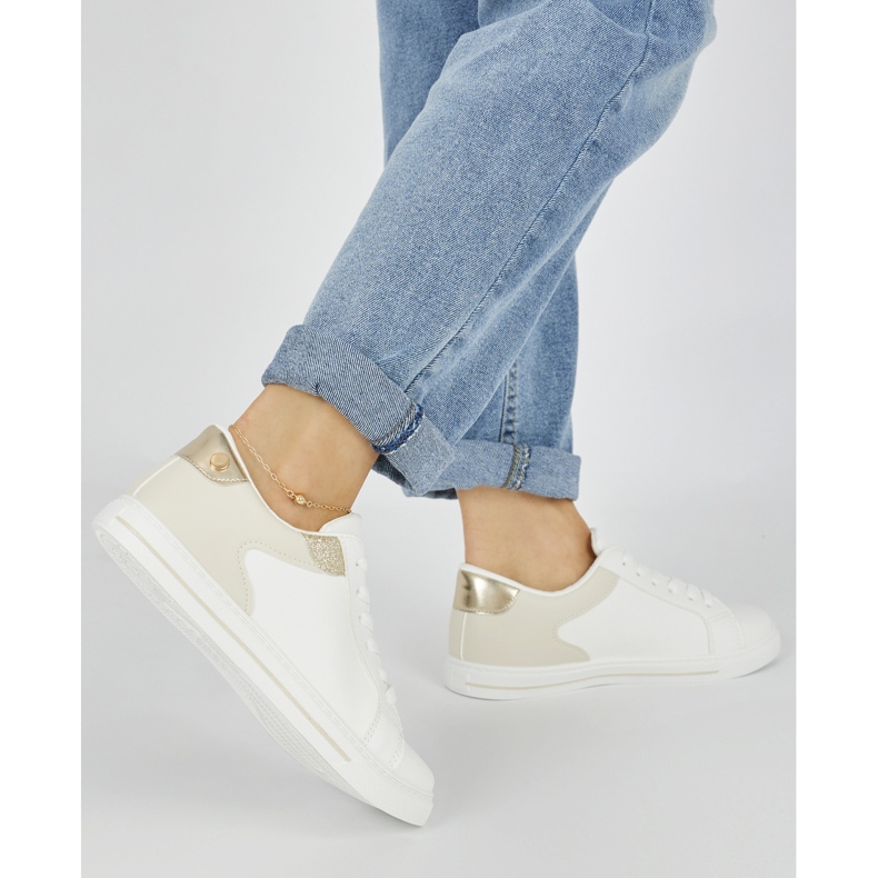 Classiche scarpe sportive da donna bianca