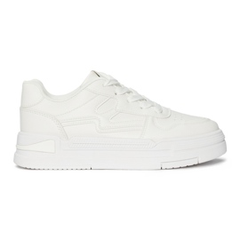 Sneakers bianche da donna sulla piattaforma bianca