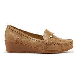 Mocassini traforati marroni con zeppa bassa marrone