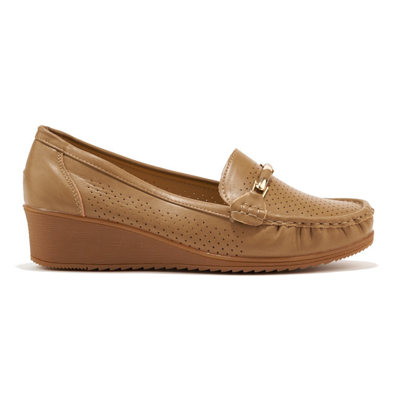 Mocassini traforati marroni con zeppa bassa marrone
