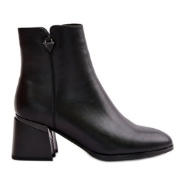Stivali eleganti da donna isolati in pelle naturale, Nero Vinceza 77106