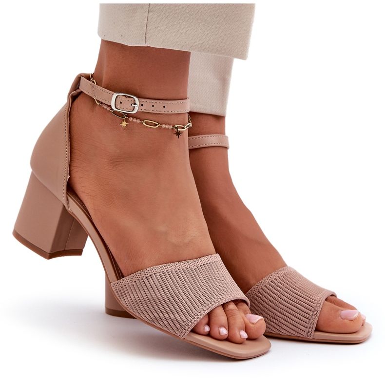 Sandali Da Donna Su Un Tacco Alto, Beige
