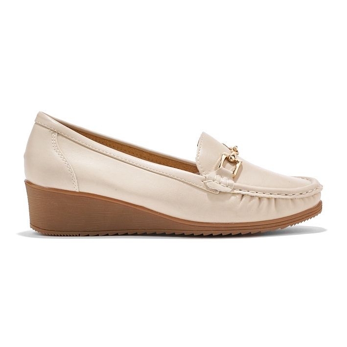 Mocassini da donna beige con fibbia