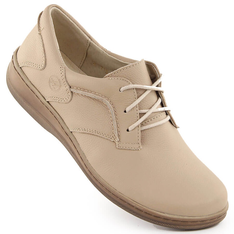 Comode scarpe da donna in pelle beige Helios 715