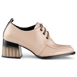 Stivaletti beige laccati su tacco rosso, scarpe eleganti da donna