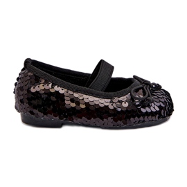 Ballerine delle ragazze decorate con paillettes e un fiocco nero