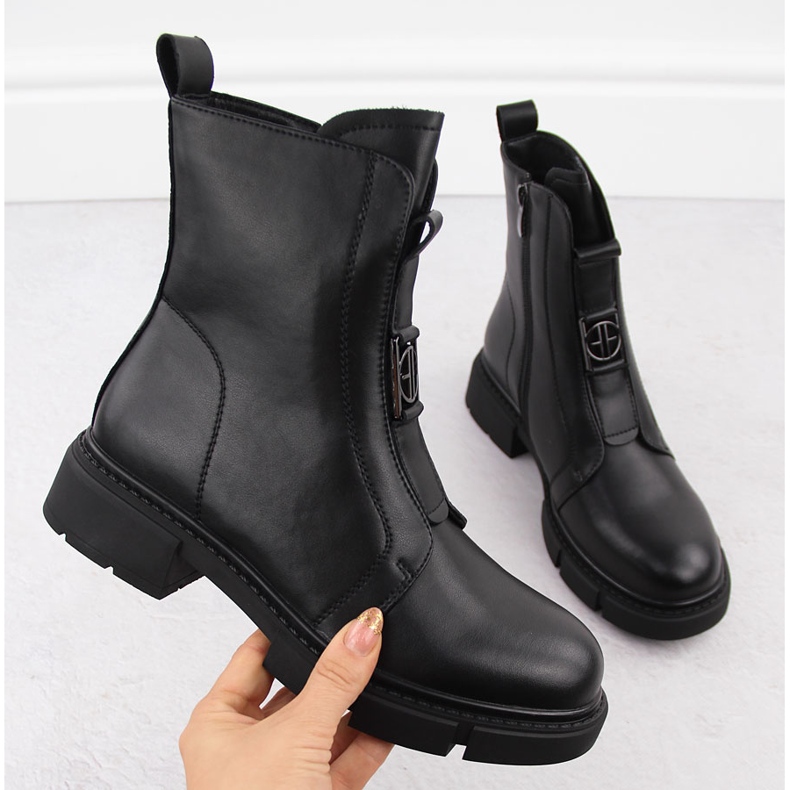 Stivaletti da donna neri in pelle Filippo DBT6524 nero