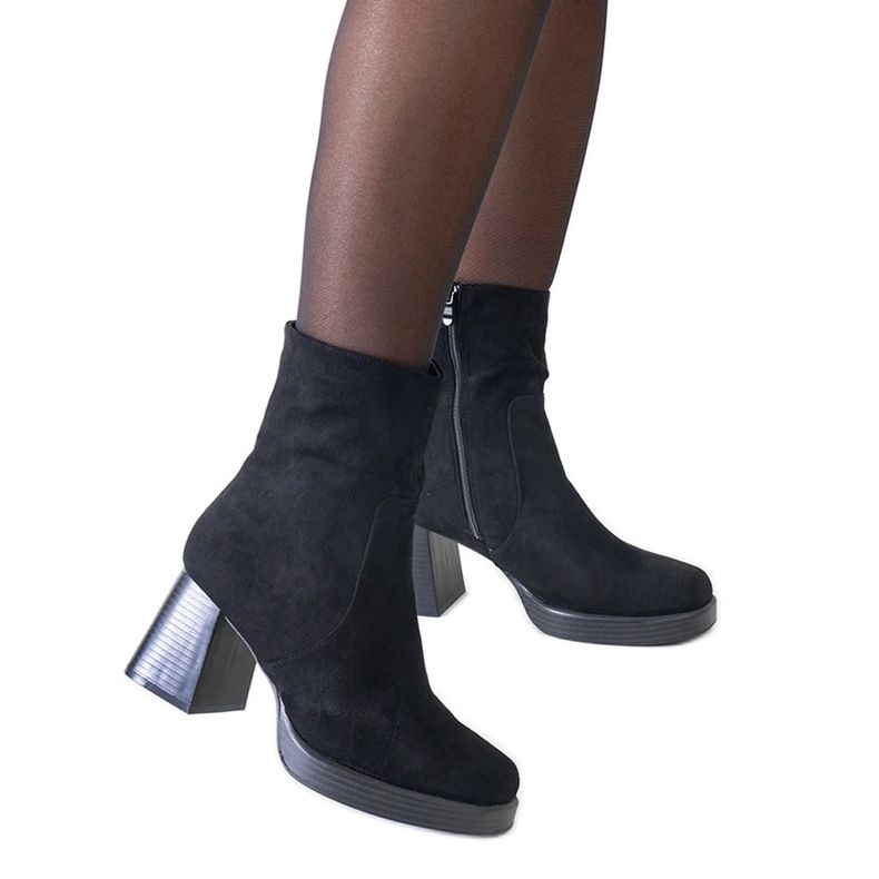 Stivaletti neri con punta squadrata, Rumaila in eco-suede nero