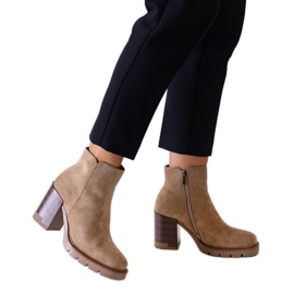 Stivaletti beige con motivo legno, eco-camoscio Hamida