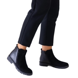 Stivaletti neri con plateau realizzati in eco-suede Kirla nero