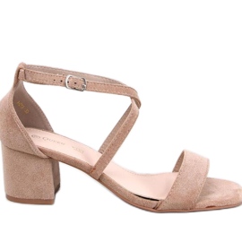 Sandali kaki con tacco basso beige
