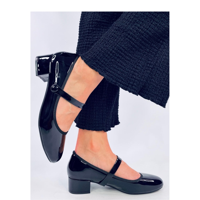 Ballerine con tacco alto in vernice nera nero