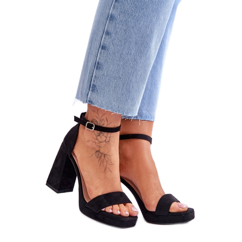 Sandali alti in camoscio nero